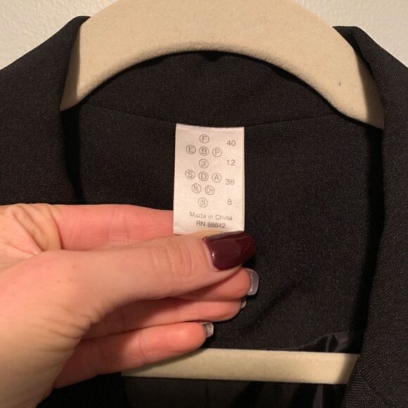 Women's black fitted dress & matching blazer - Picture 13 of 13